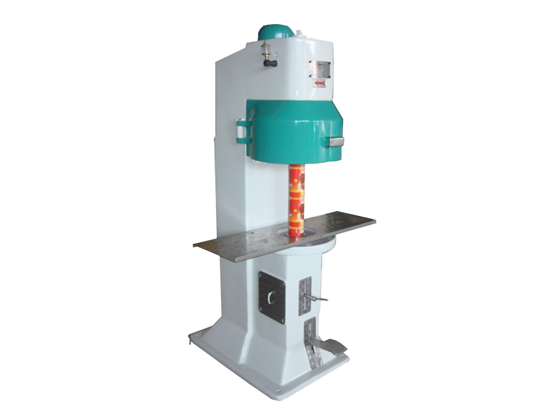 k-750-kapak-takma-makinasi